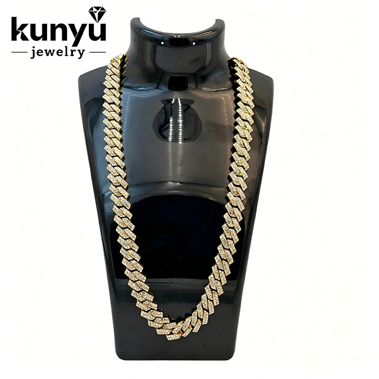 Bling hiphopo karoliai