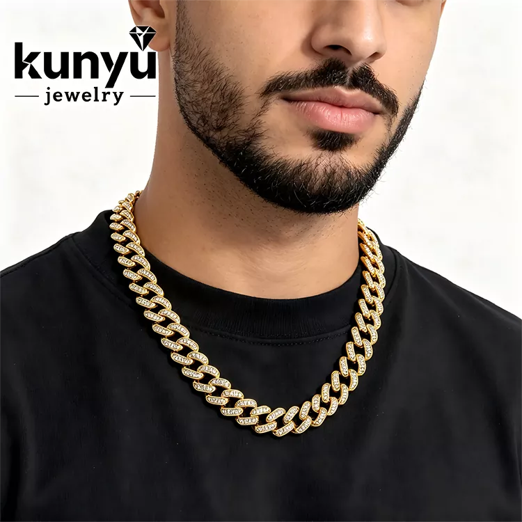Vyriški hiphopo karoliai